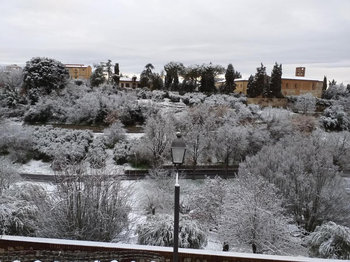 Dietro Le Mura Colle Val D'Elsa Luaran gambar