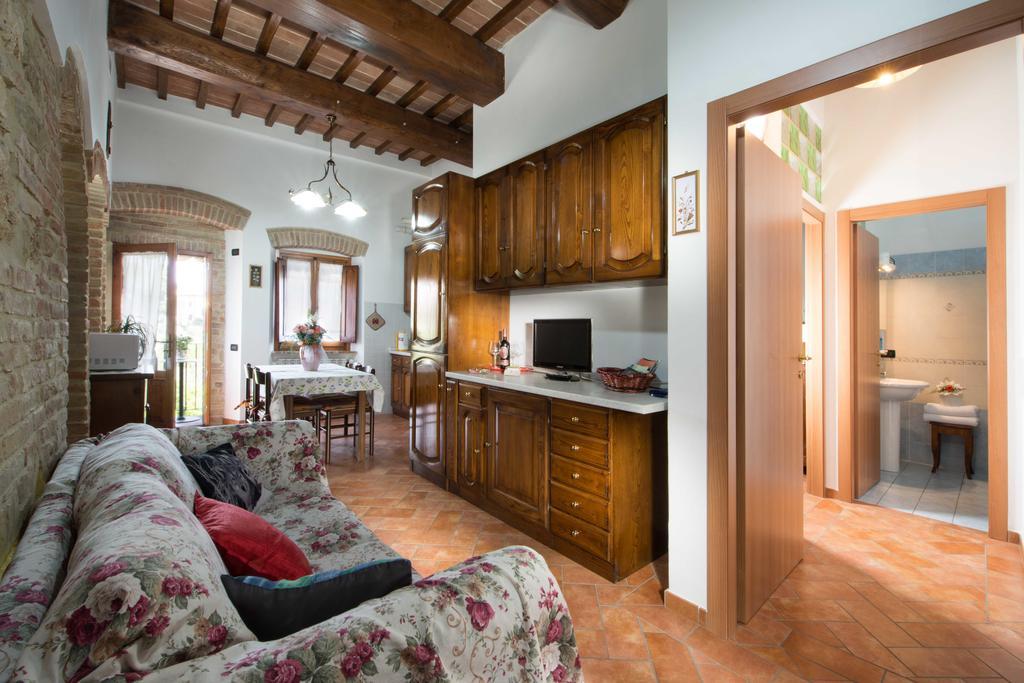 Dietro Le Mura Colle Val D'Elsa Luaran gambar